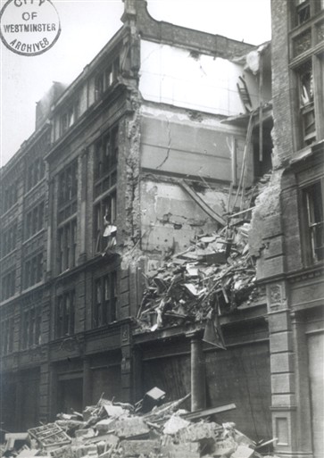 Photo:Damage to Army & Navy Stores warehouse, Greencoat Place, 1940