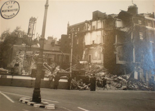 Photo:Damage to 30 Berkely Square, September 1940