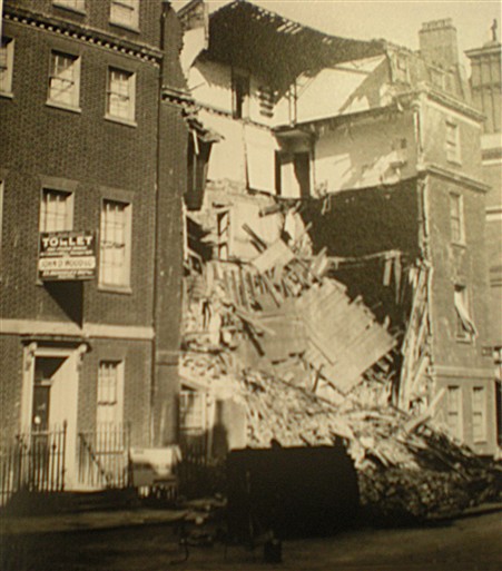 Photo:Damage to 34 Hill Street, September 1940