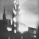 Photo:St Clement Danes on fire, 11 May 1941