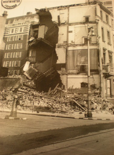 Photo:Damage to 90 Claverton Street, September 1940