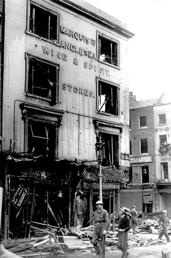Photo:Damage to Marquis of Anglesea Wines & Spirits Store, Bow Street, October 1940