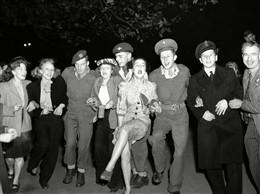 Photo:'Knees Up Mother Brown' had been sung on the streets of London at the Armistice in 1918.  Celebrating VE Day, 8th May 1945, a cockney 'knees up' of epic proportions demanded athe song made an appearance.