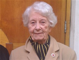 Image accompanying MP3 audio clip: Stella Shares her experience of living in Westminster during the Blitz ( KB)