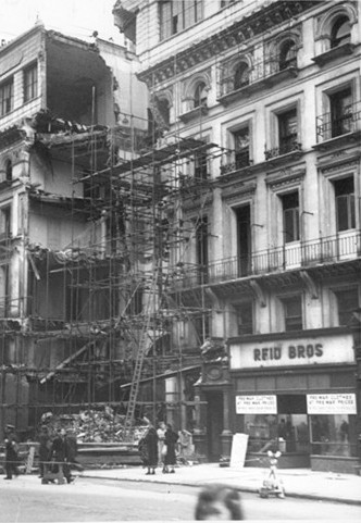 Photo:Damage to 102 Victoria Street, 1941