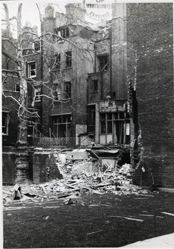 Photo:Damage to Queen Street W1, 24/11/1940